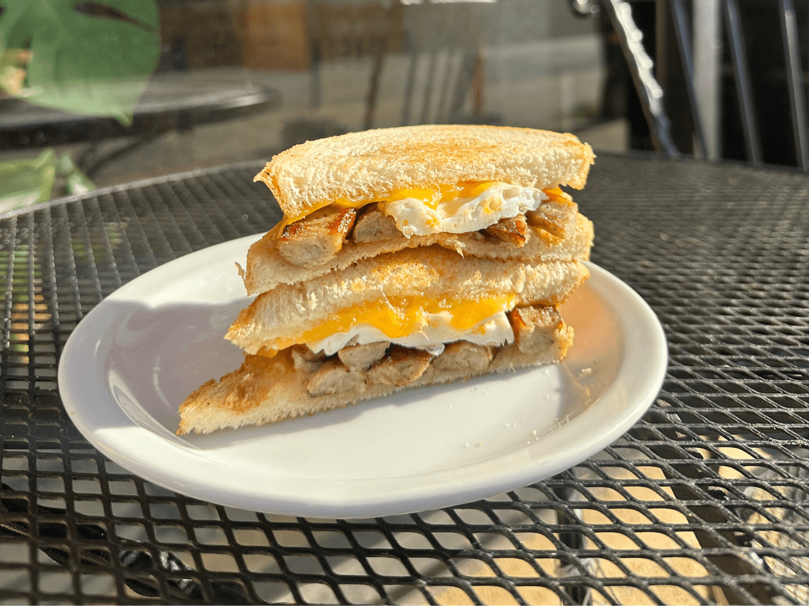 Breakfast sandwich