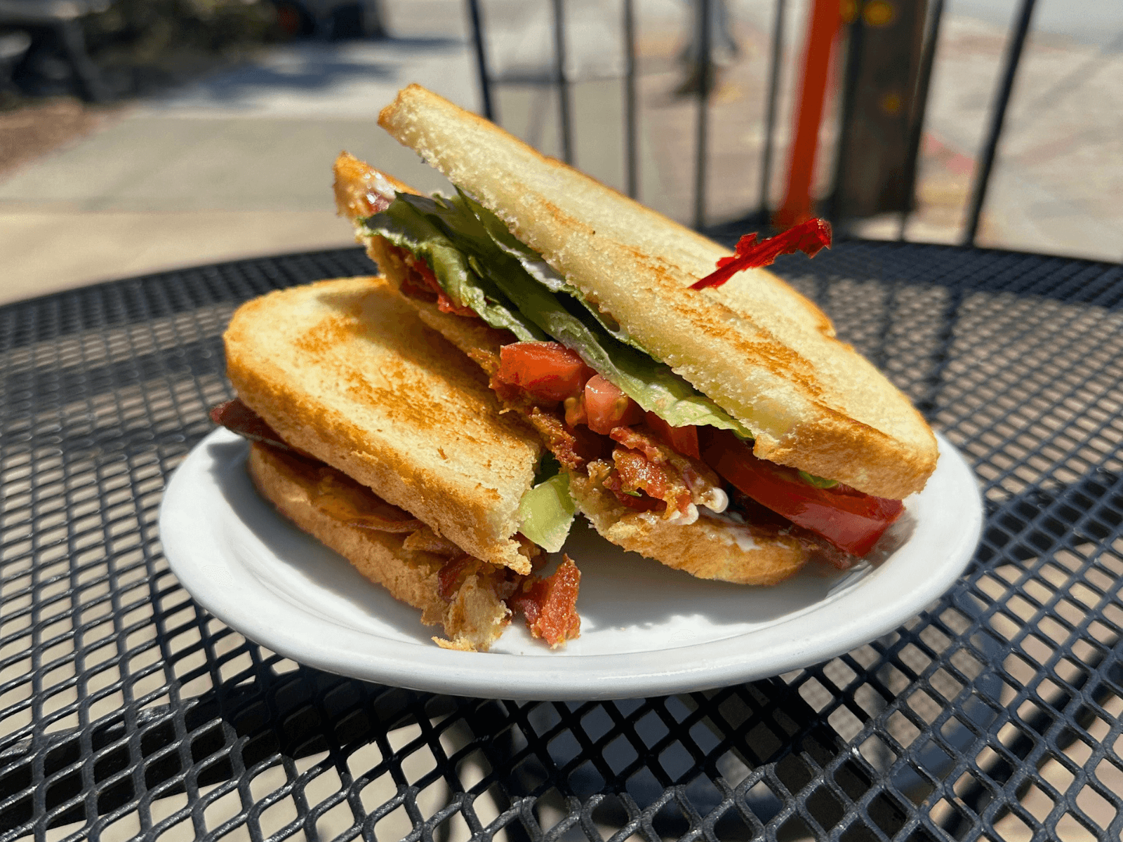 BLT